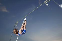 开云体育APP下载-跨洋鏖战，戈贝尔一锤定音，凯尔特人险胜吉林队纪实