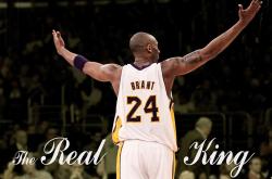 开云体育在线-黄金猎手，福克斯主宰辽鲁鏖战，决胜时刻诠释巨星本色