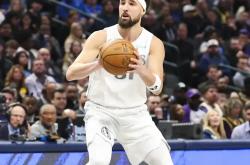 开云体育下载-独行侠惨败收场，顶级新秀眼看季后赛泡汤