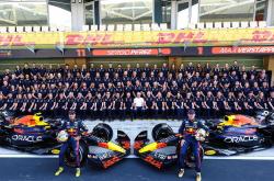 开云体育-索伯车队绝杀红牛二队，塞恩斯带队取胜