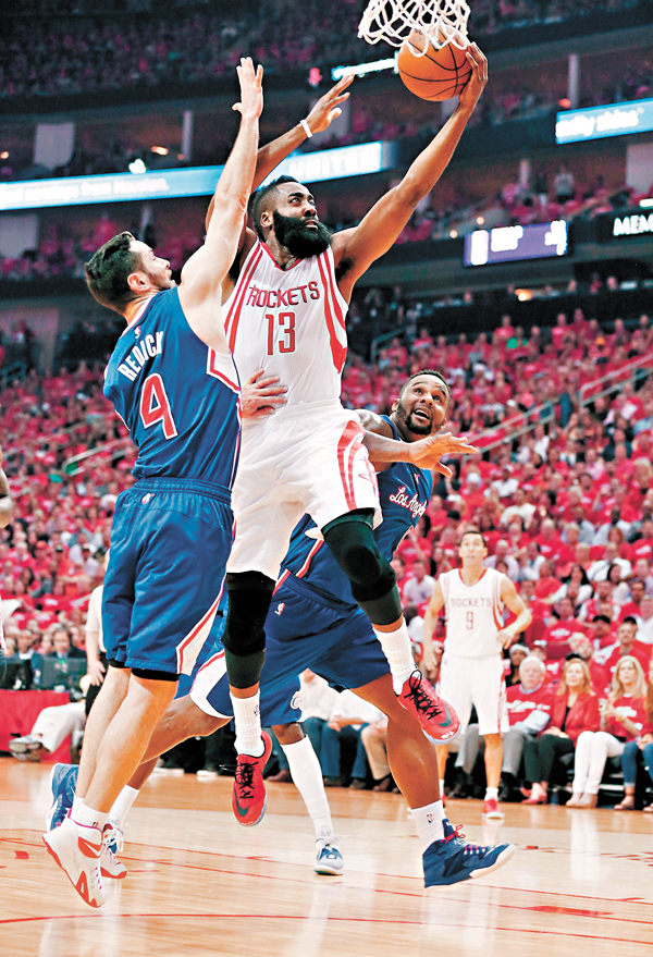 乔治生涯三双助快艇战胜火箭 乔治生涯三双助快艇战胜火箭