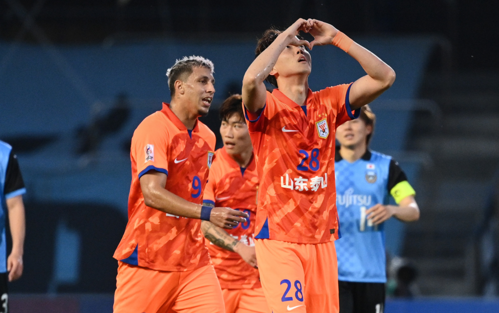 沙特侯赛因击溃对手，实现亚冠逆袭