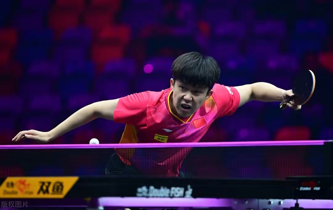 亚洲杯赛激战正酣，壮美画面让人目眩神迷