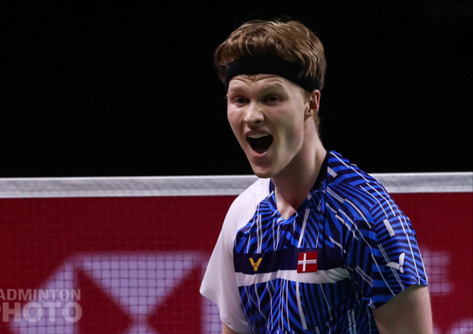 包含印尼队鏖战马来西亚队，安赛龙点燃赛场的词条