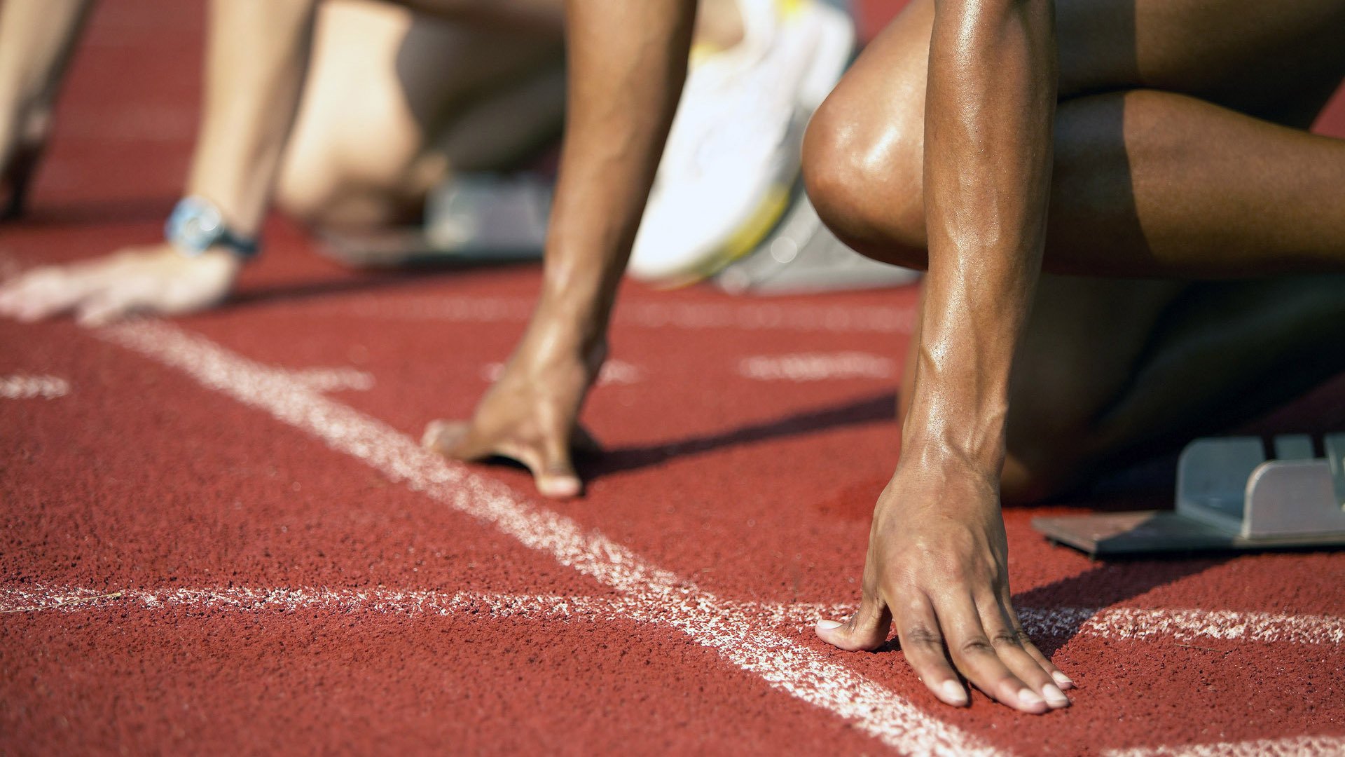 绝境神迹，莱万末节独砍21分，奥运之门在窒息七分钟里被凿穿